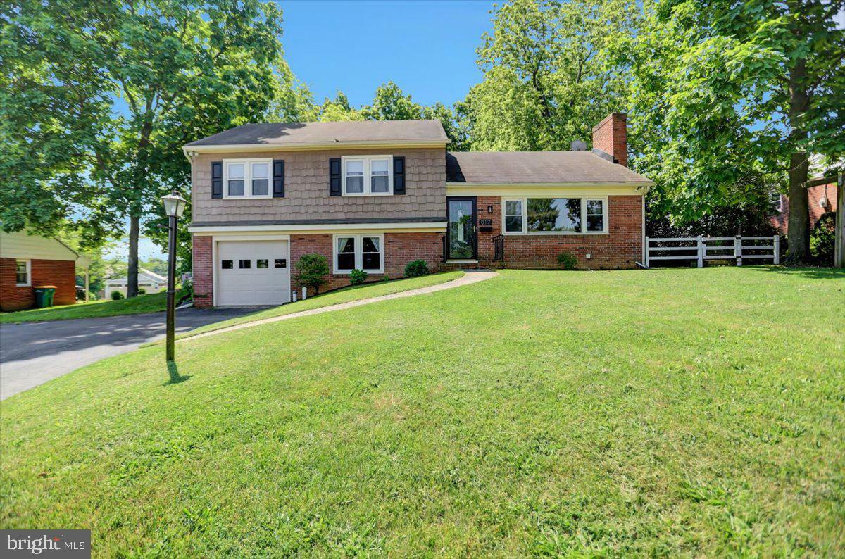 Property Photo:  817 Anthony Avenue  PA 17268 