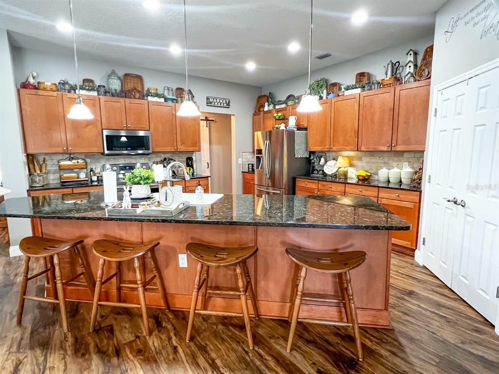 Property Photo: 5431 Sandy Shell Drive FL 33572