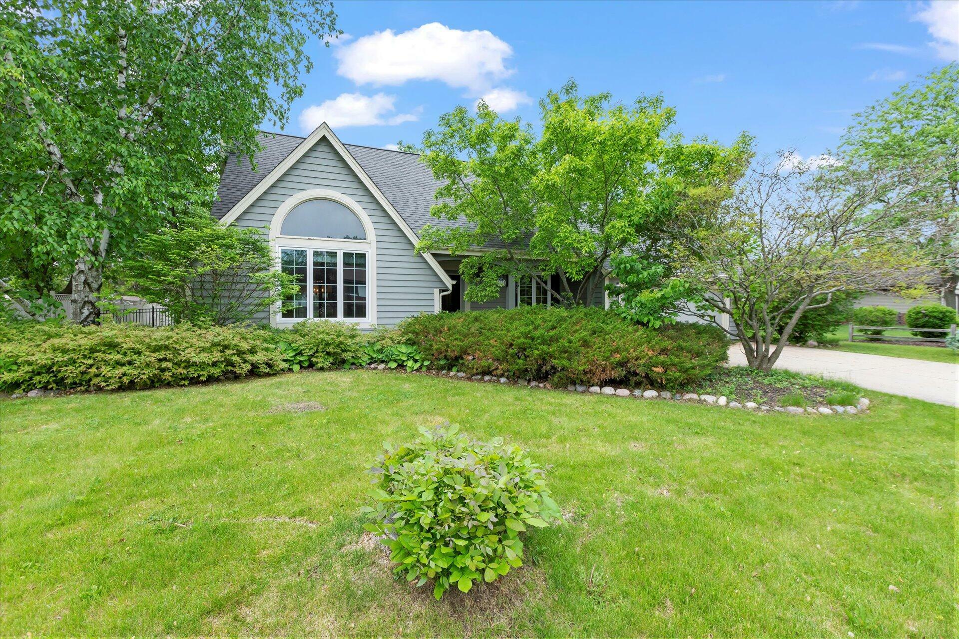 Property Photo:  14145 W Fieldpointe Dr  WI 53151 