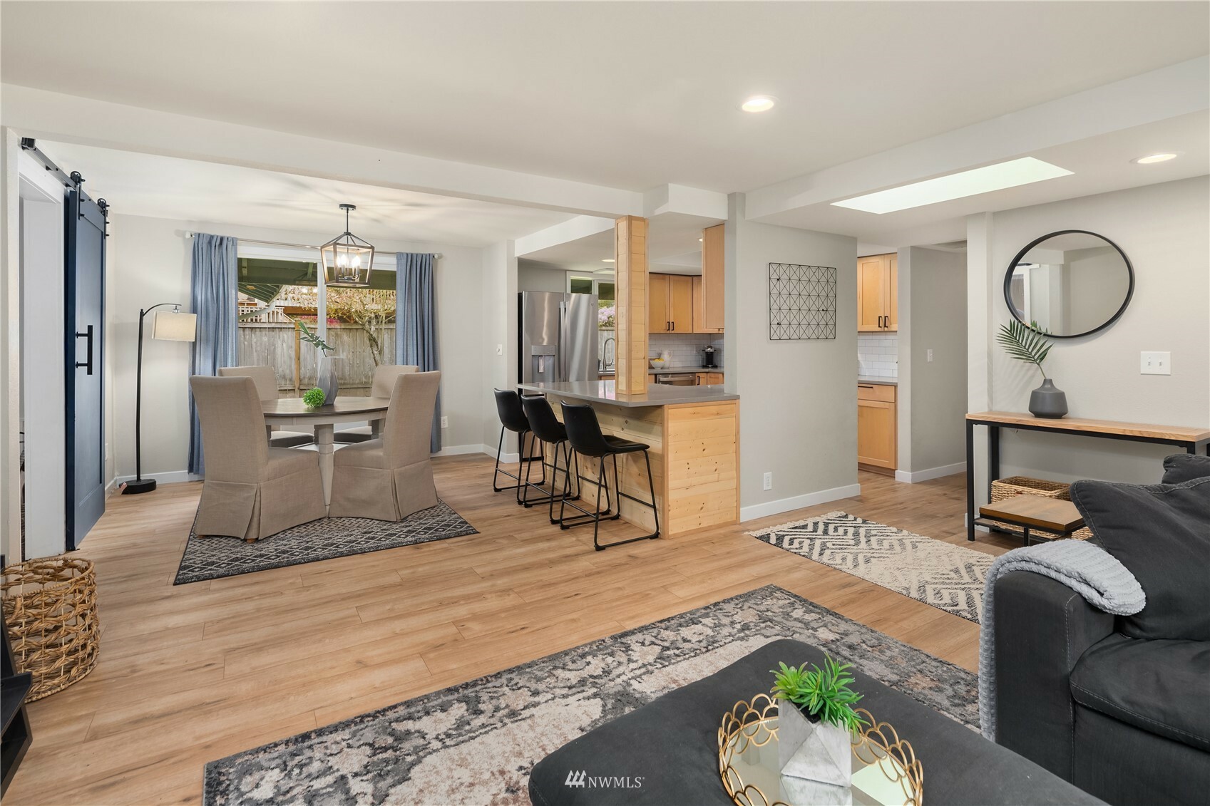 Property Photo: 15105 111th Avenue NE WA 98011