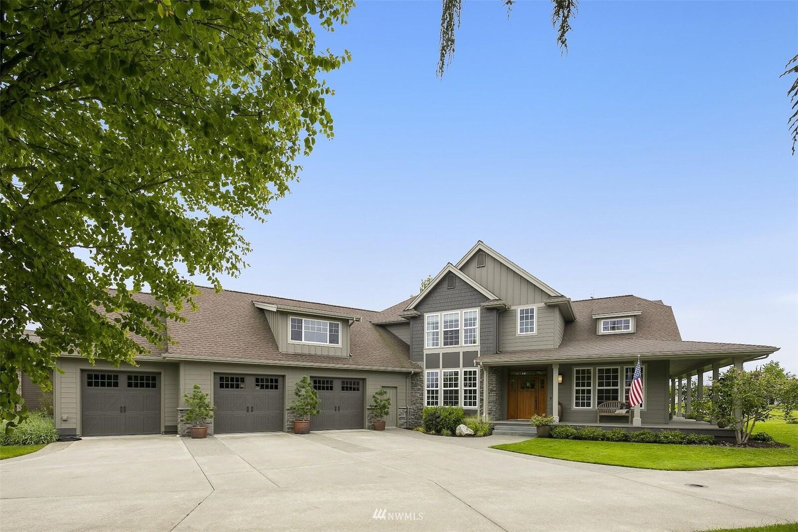 Property Photo: 549 Wildrose Circle WA 98264