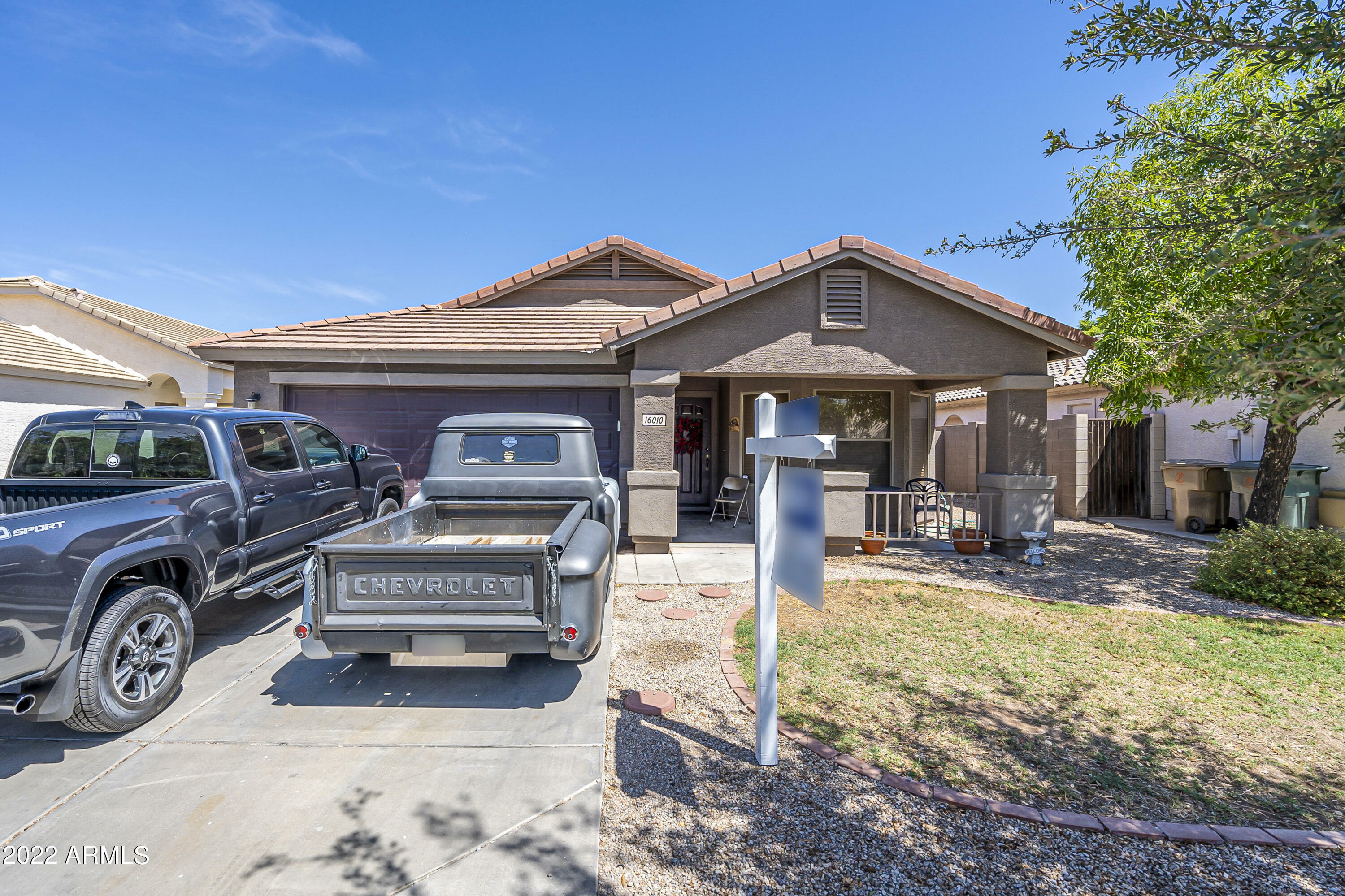 Property Photo: 16010 W Latham Street AZ 85338