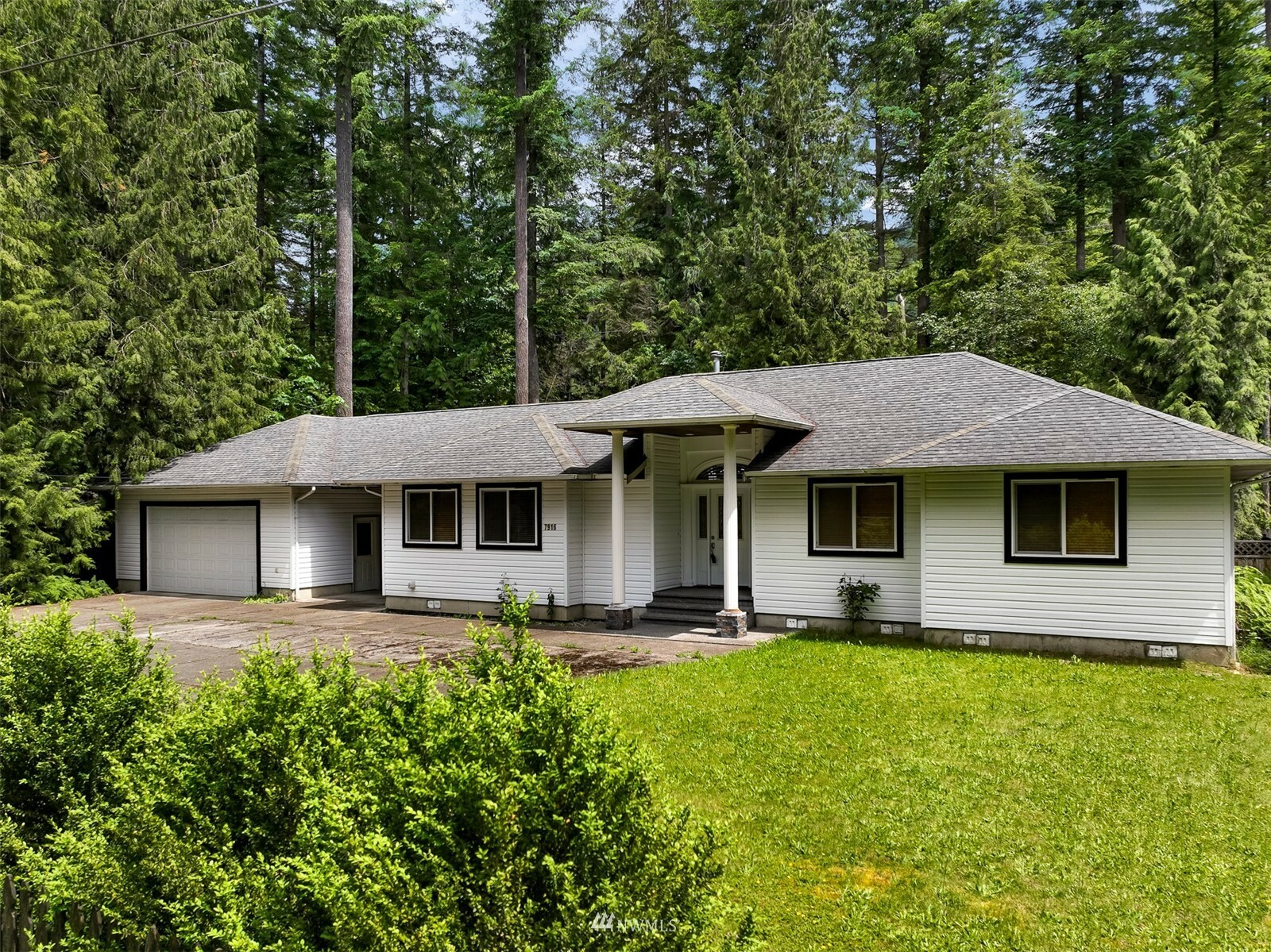 Property Photo: 7916 Kendall Road WA 98266