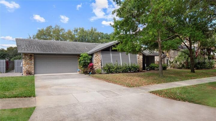 Property Photo: 6512 Saint Partin Place FL 32812