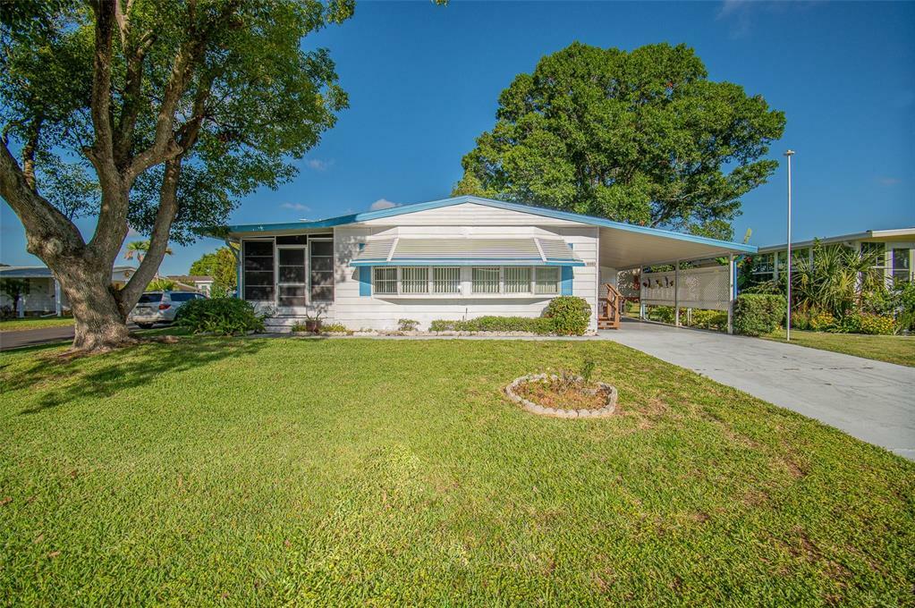 Property Photo:  4910 Foxwood Boulevard  FL 33810 