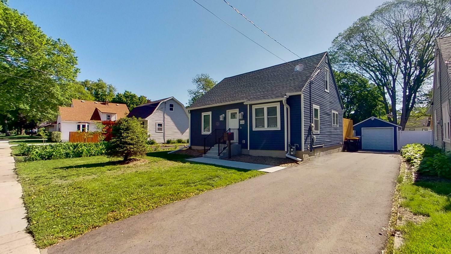 Property Photo: 1116 7th Avenue NW MN 55901