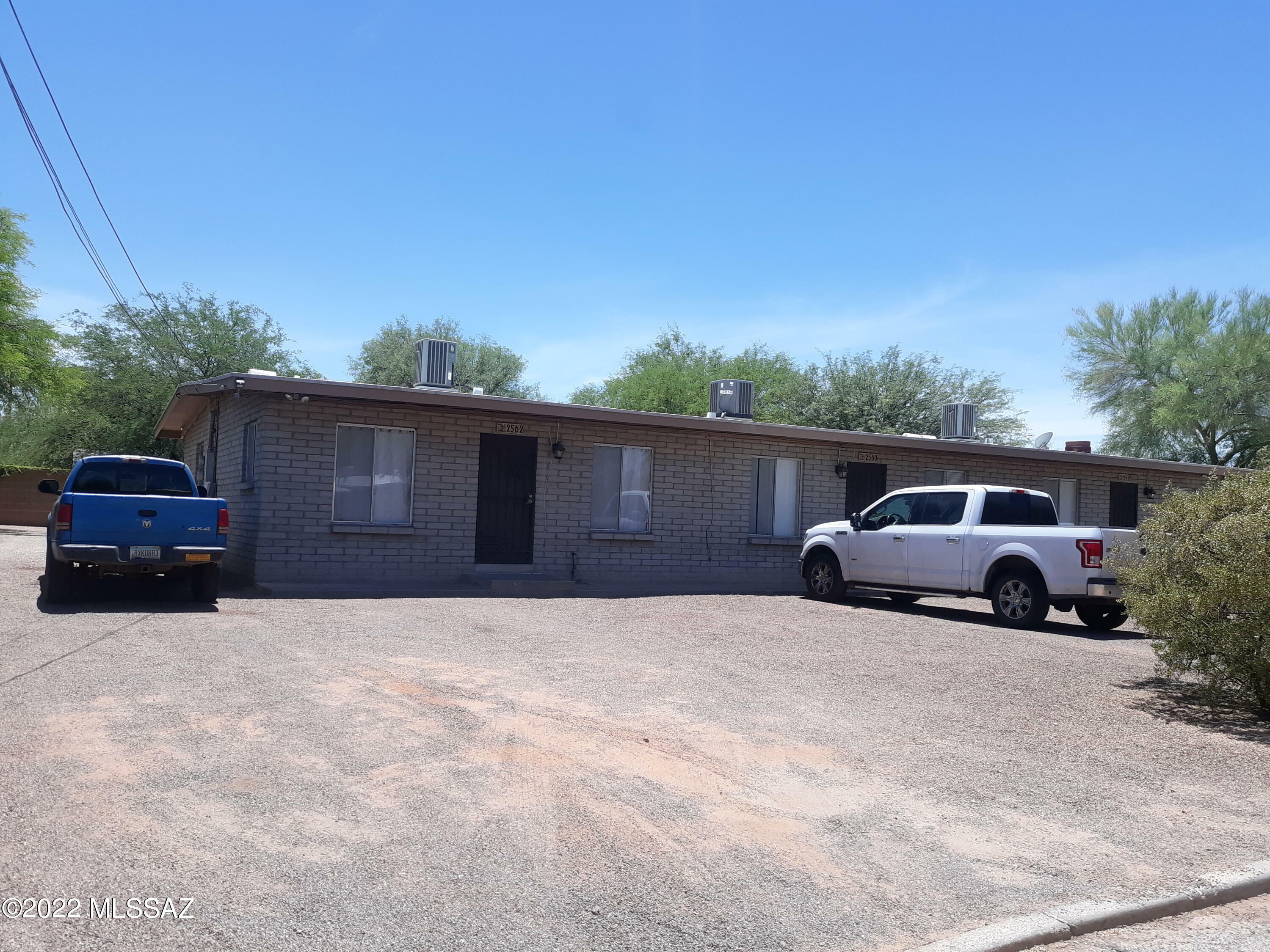 2562 E Sequoyah  Tucson AZ 85716 photo