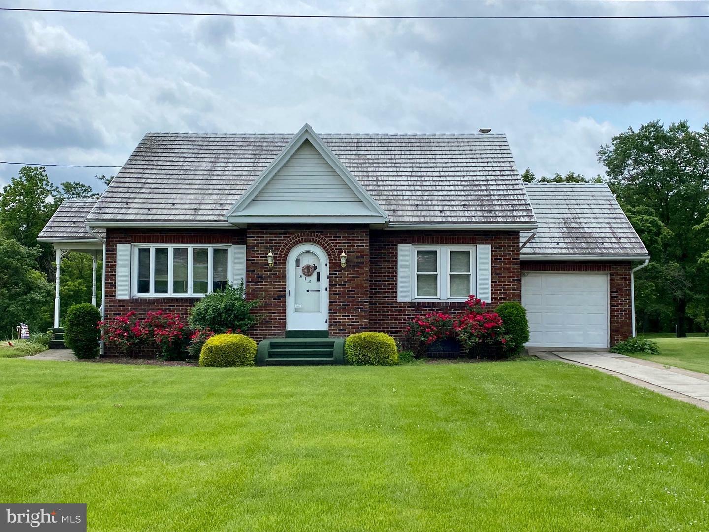 Property Photo: 513 W State Street PA 19526