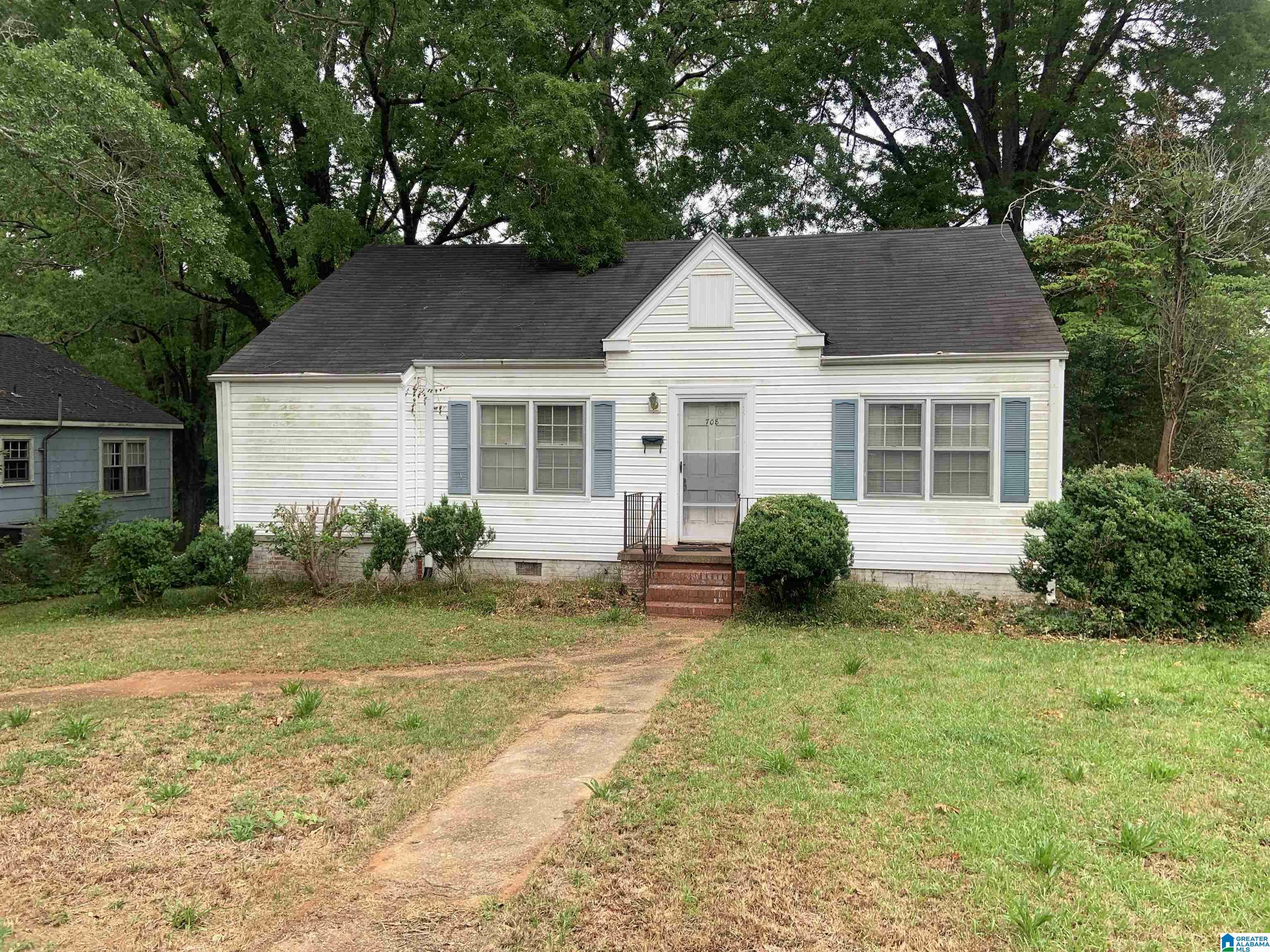 Property Photo:  708 Cherokee Street  AL 35160 