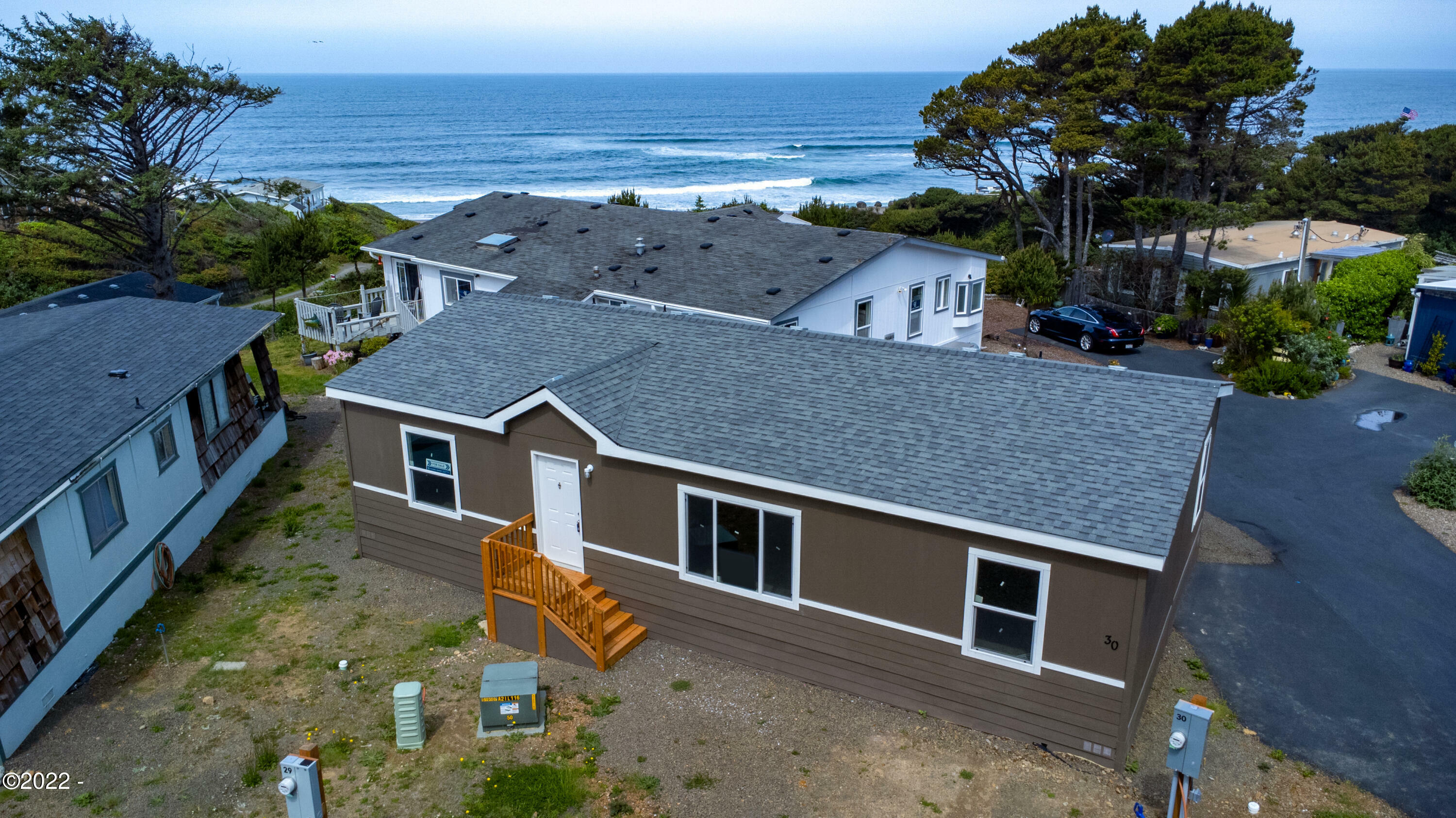 Property Photo:  4875 Hwy 101 30  OR 97341 