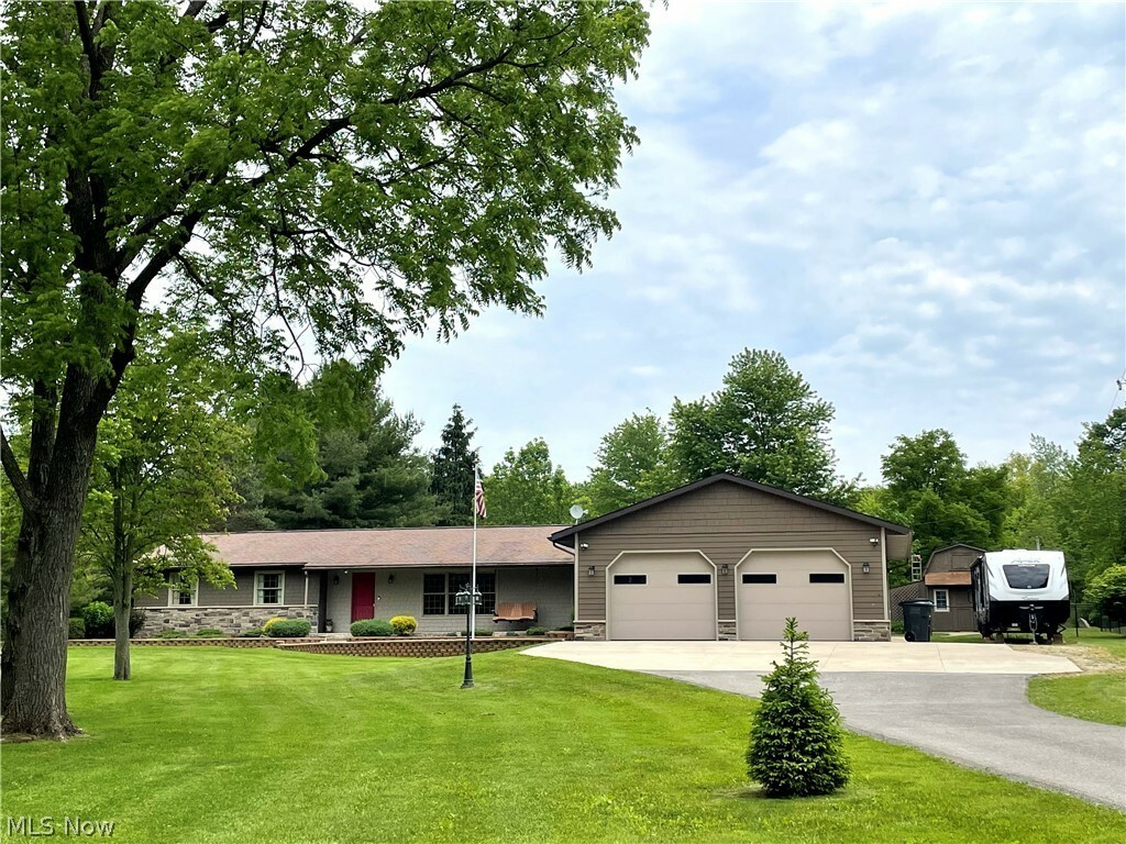 Property Photo: 12709 Ravenna Road OH 44024