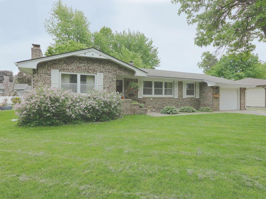 Property Photo: 885 Lynn Road SW MN 55350