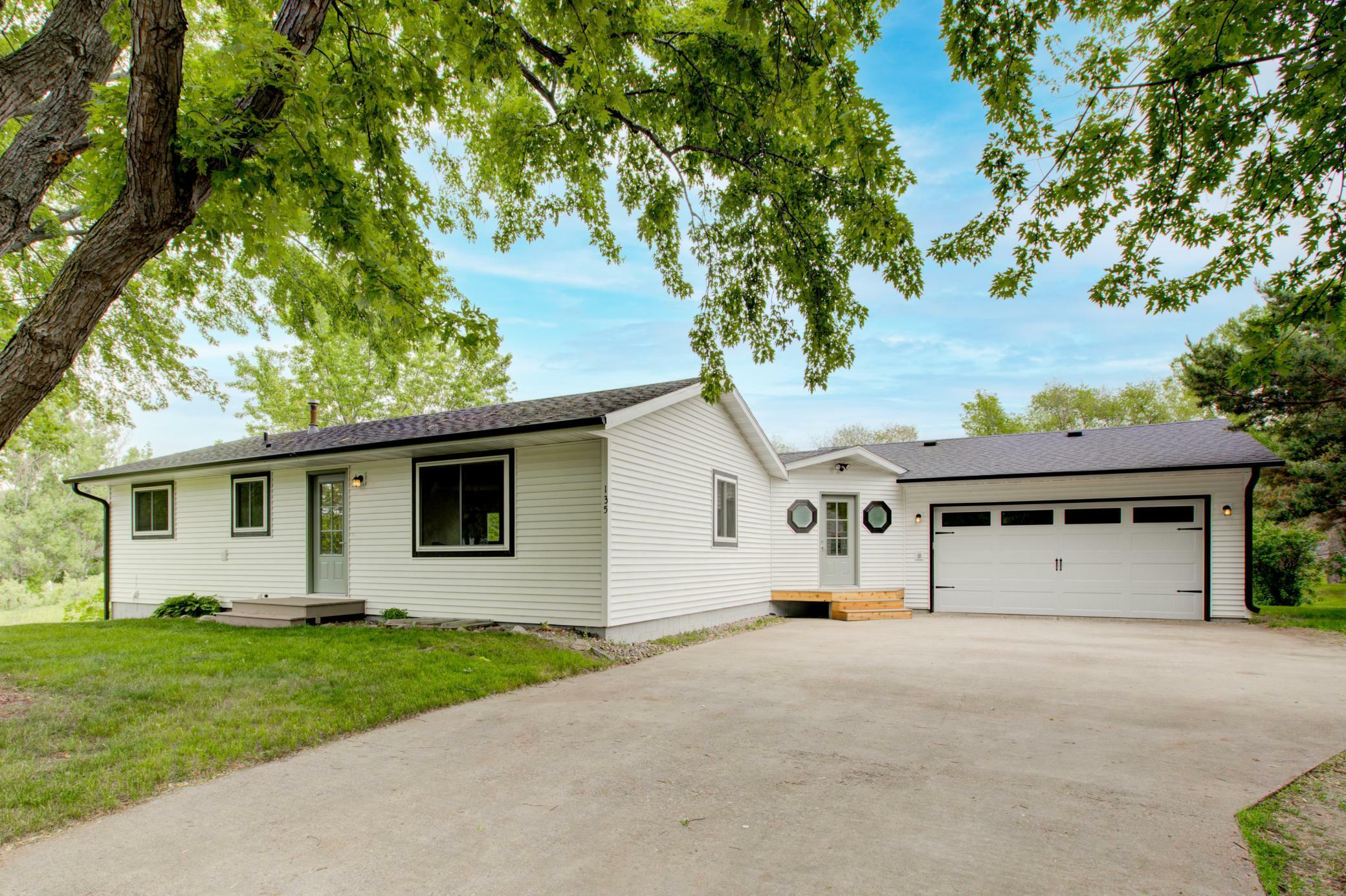 Property Photo:  135 Hedman Lane  MN 55362 