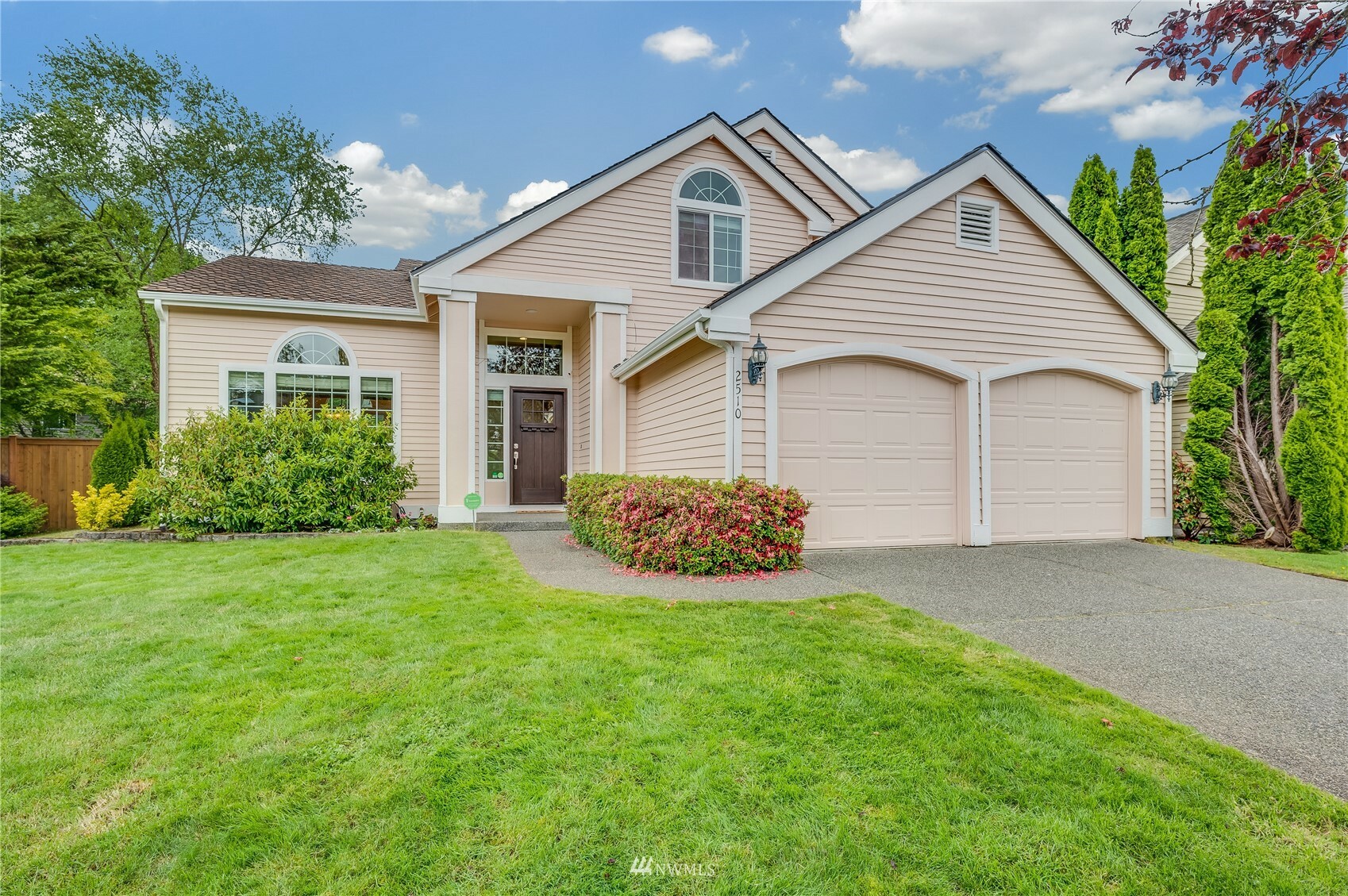 Property Photo:  2510 238th Court NE  WA 98074 