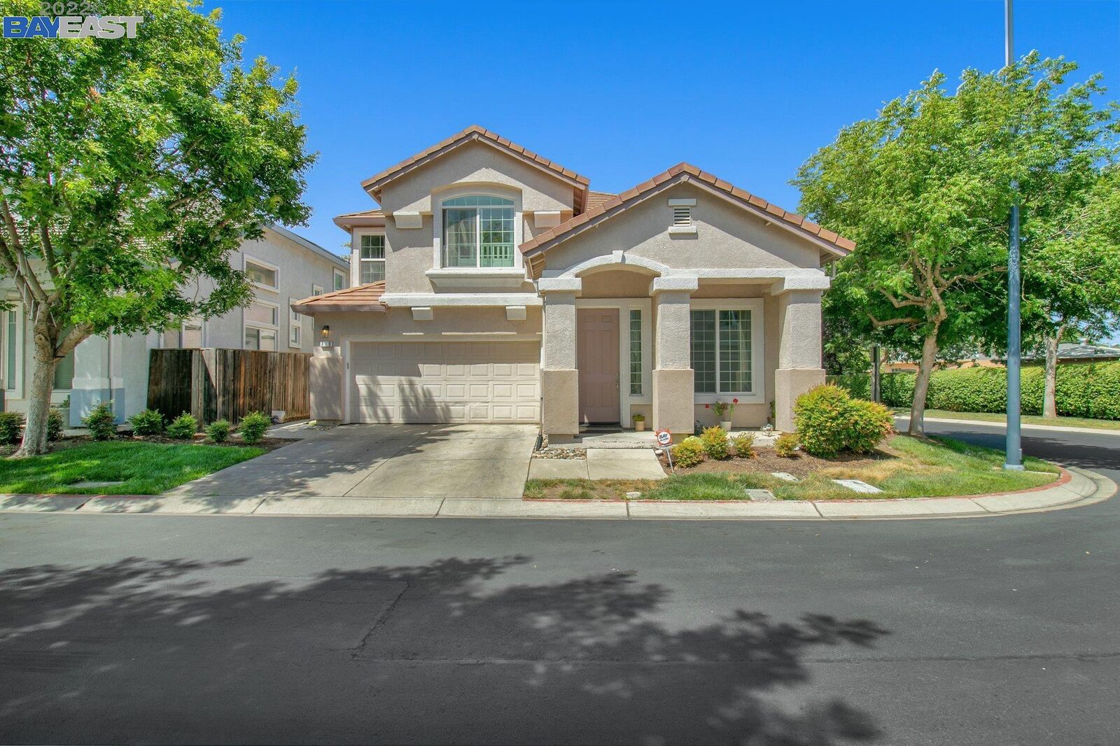 Property Photo:  711 Preservation St  CA 94565 