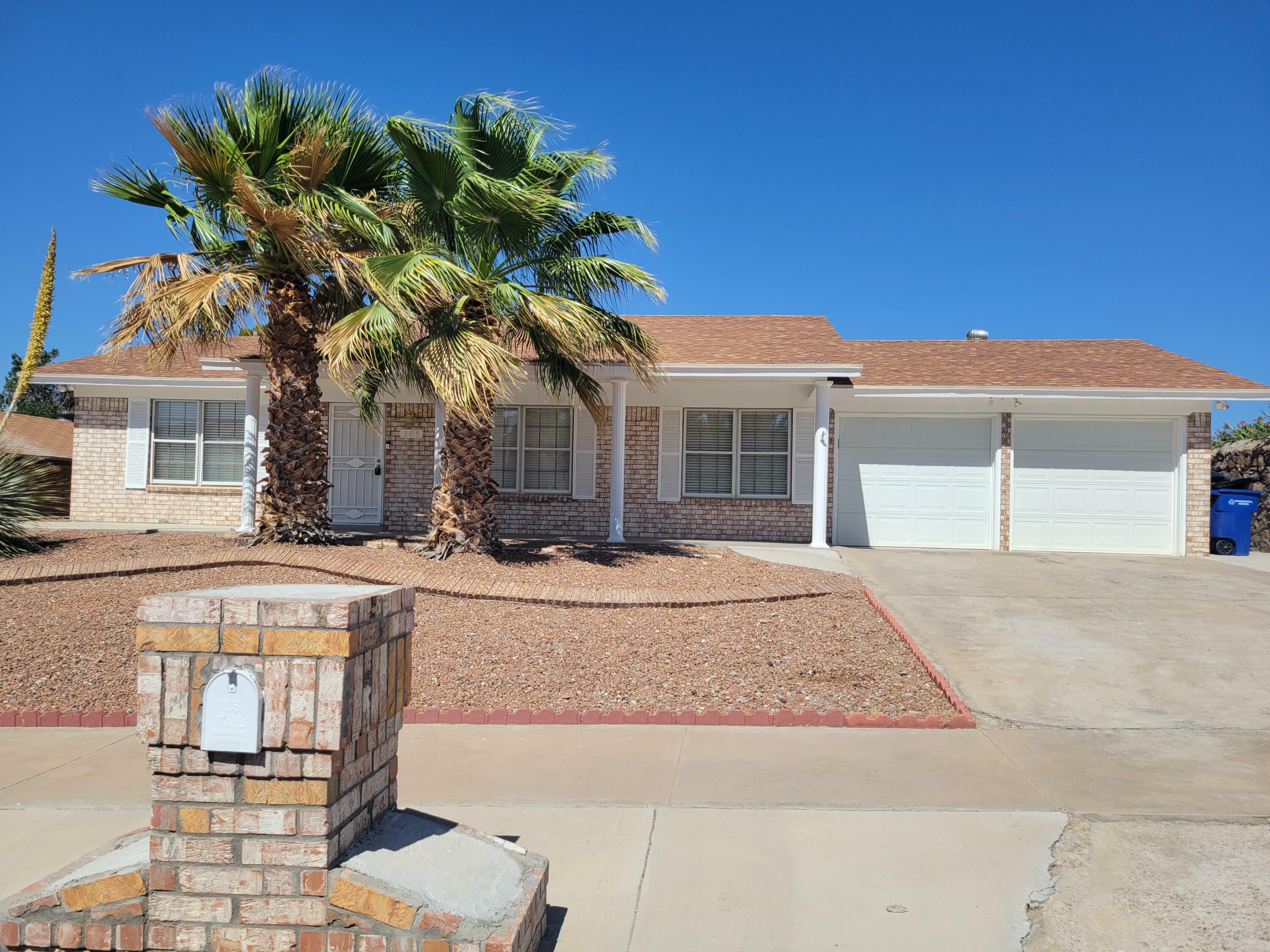 Property Photo: 305 Garden Grove Lane TX 79912