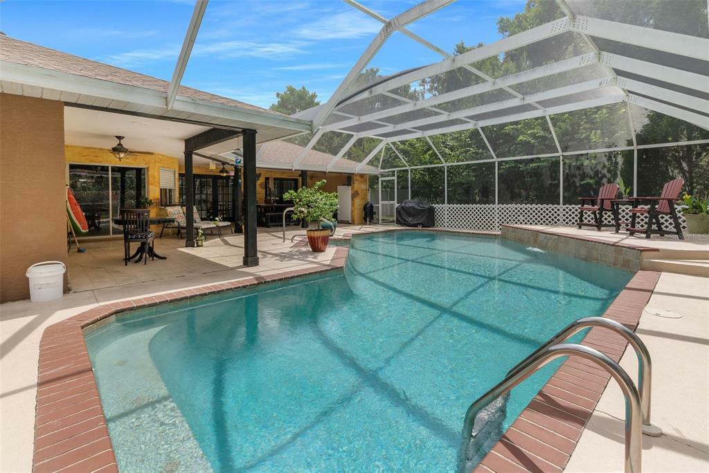 Property Photo:  11357 Silverwood Court  FL 34609 