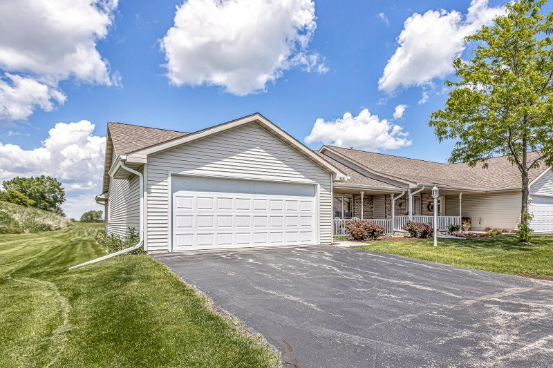 Property Photo: 4226 Kirkwood Ct WI 53081