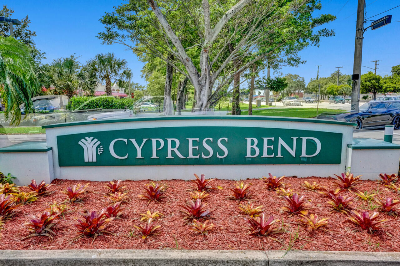 Property Photo:  2202 S Cypress Bend Drive 408  FL 33069 