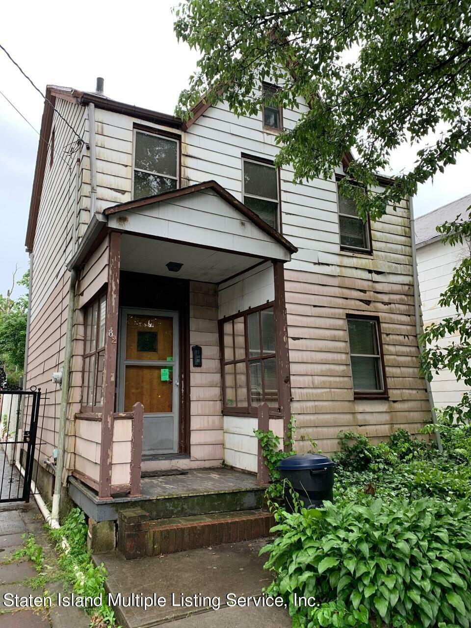 Property Photo:  82 Harrison Street  NY 10304 