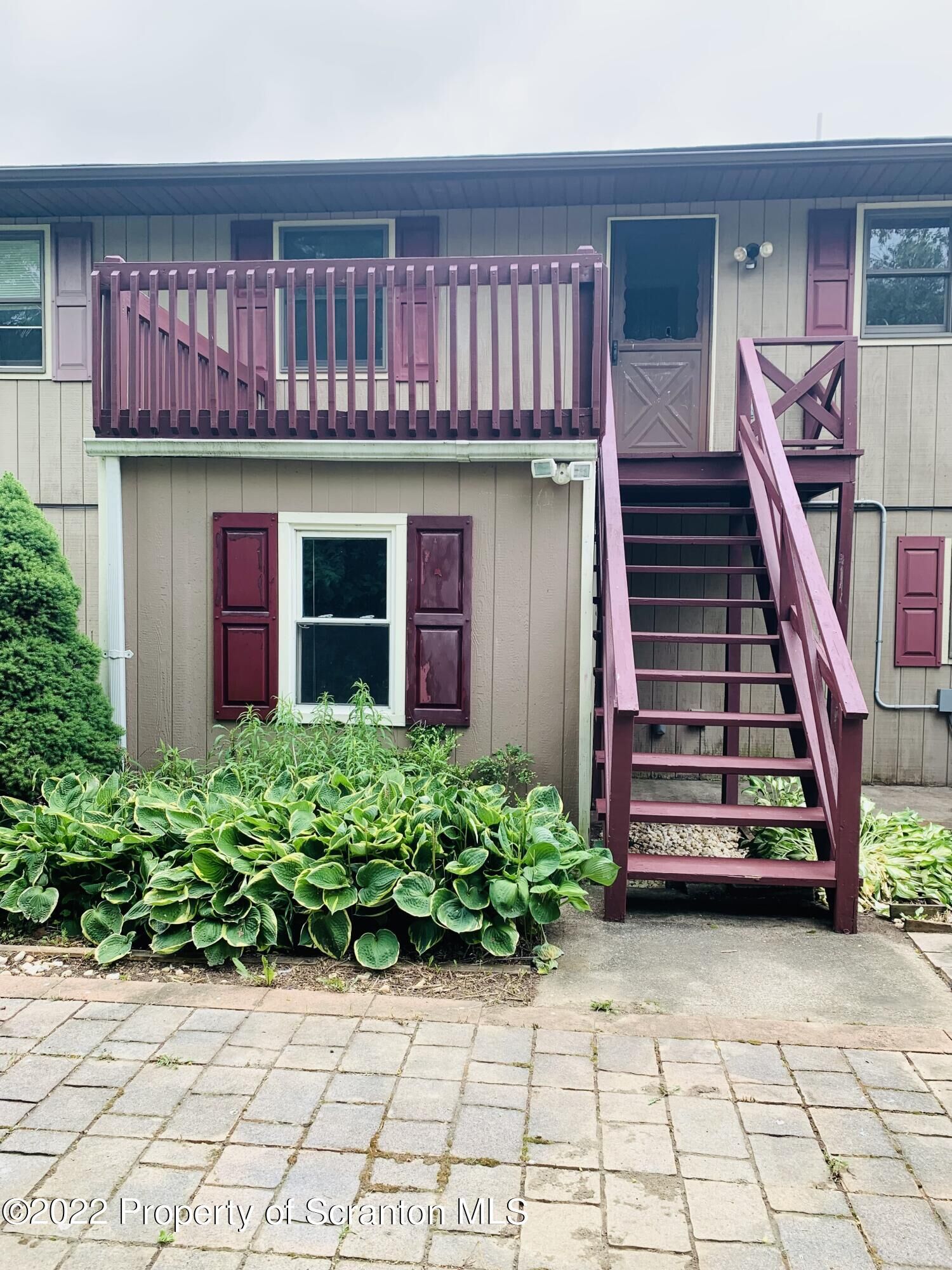 Property Photo:  654 Lori Drive  PA 18403 