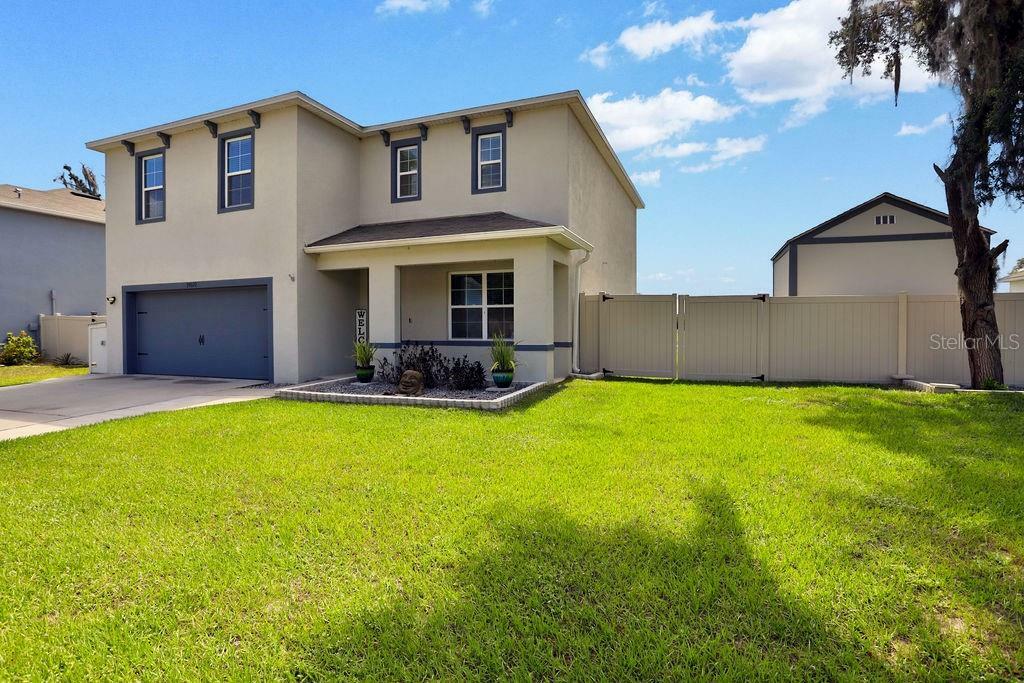 Property Photo:  35020 Sweet Leaf Lane  FL 34788 