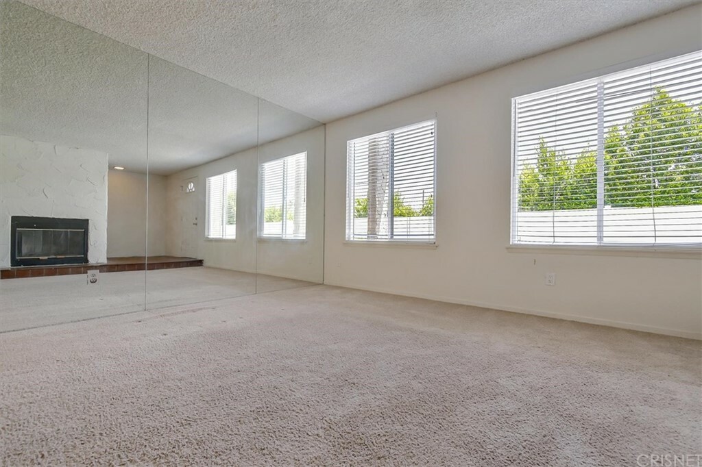 Property Photo:  24221 La Glorita Circle  CA 91321 