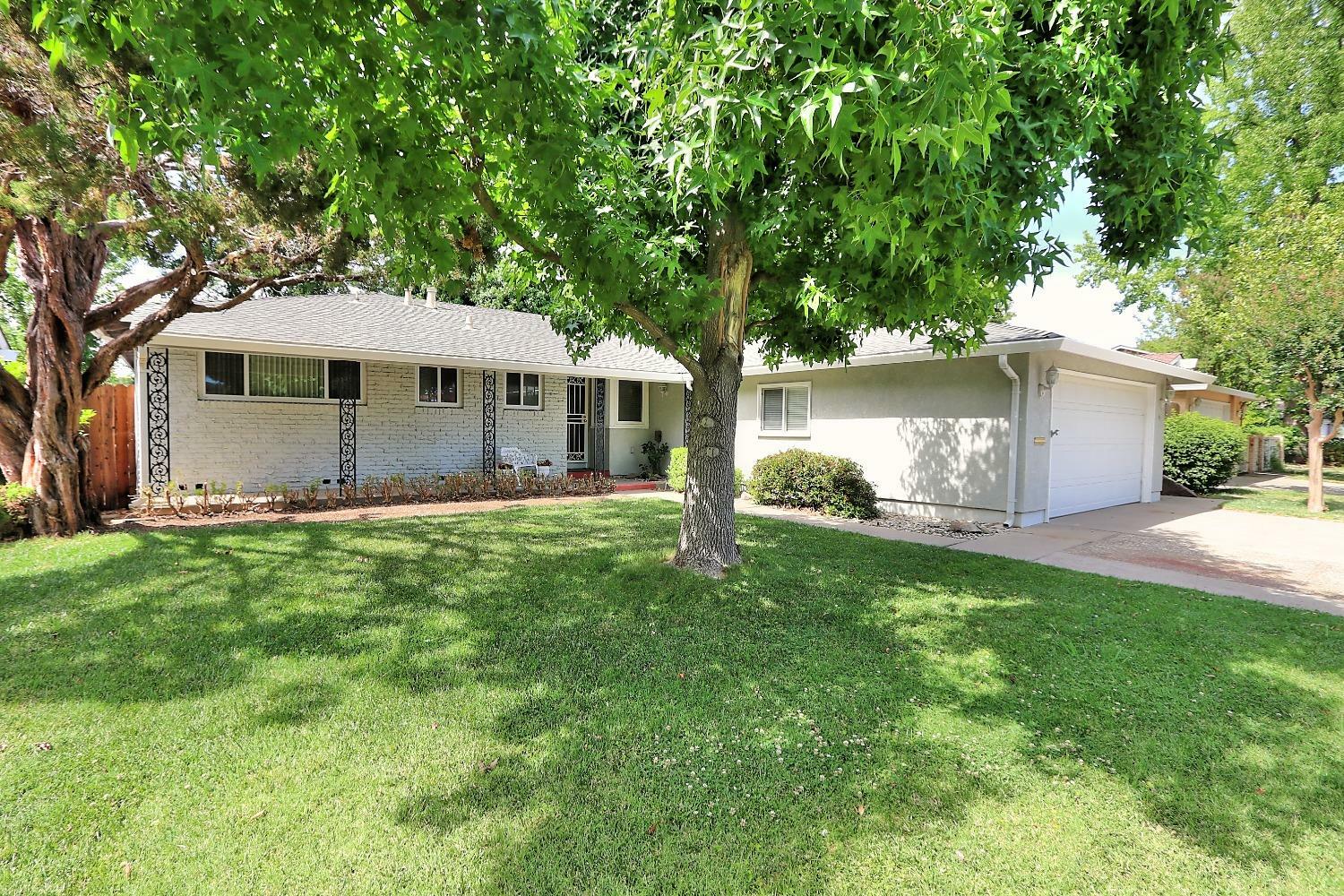 Property Photo:  49 Moonlit Circle  CA 95831 