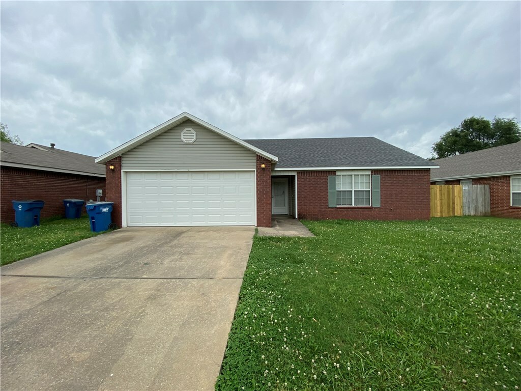 Property Photo:  1103 Ryan Street  AR 72712 