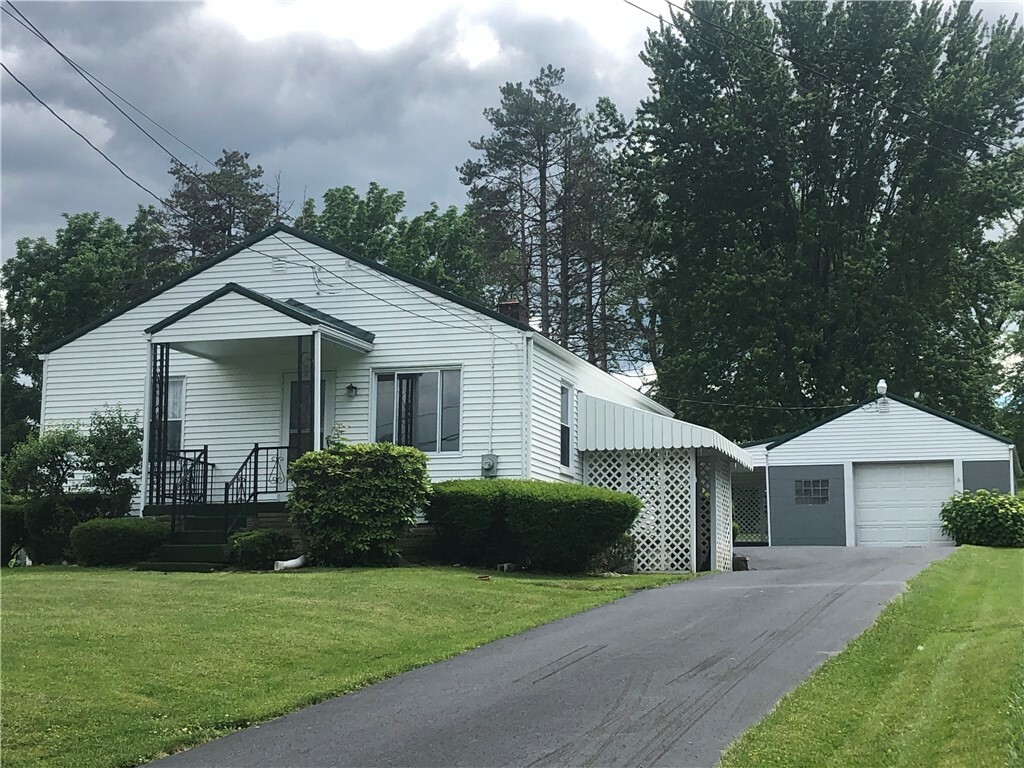 Property Photo: 6931 State Route 819 PA 15666