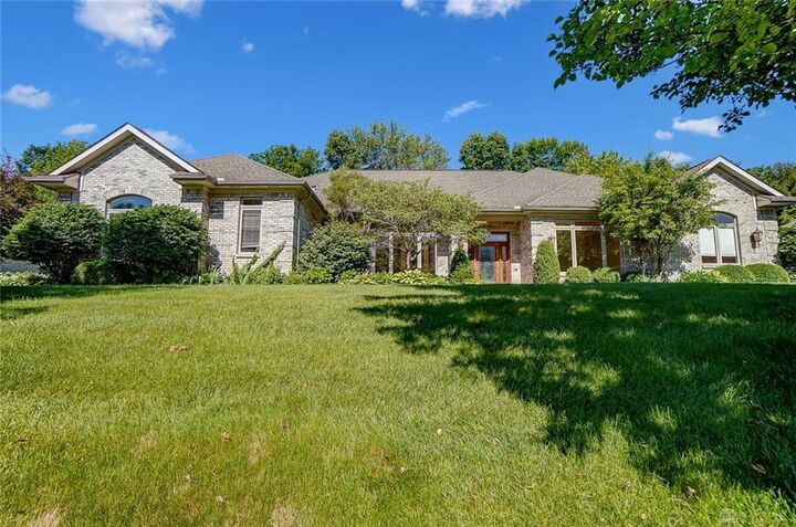 1701 Fox Trail  Bellbrook OH 45305 photo