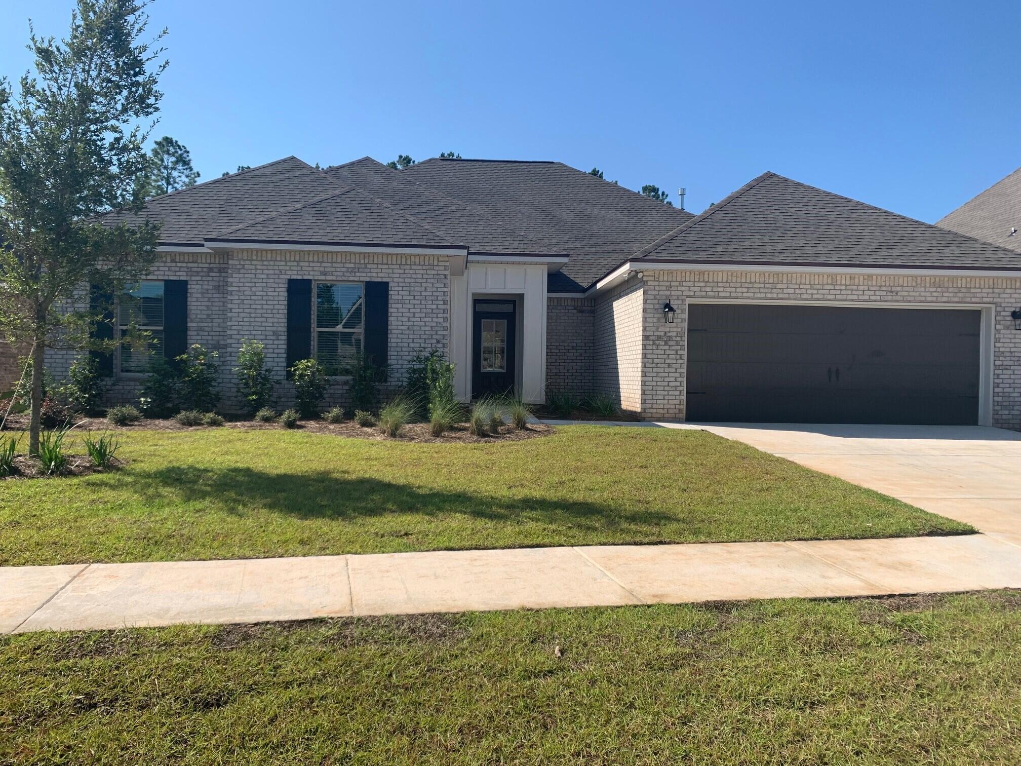 Property Photo: 380 Blaze Boulevard FL 32439