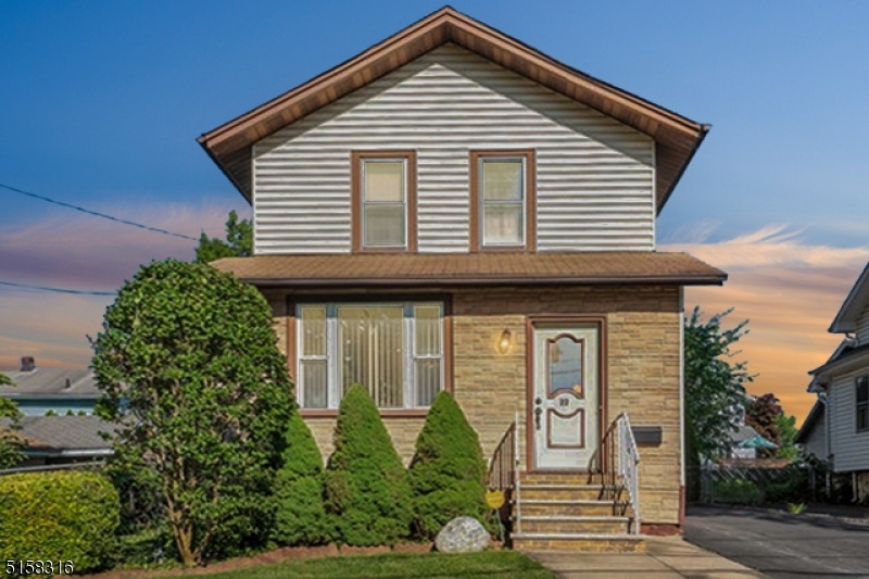 22 Van Riper Pl  Nutley Twp. NJ 07110 photo