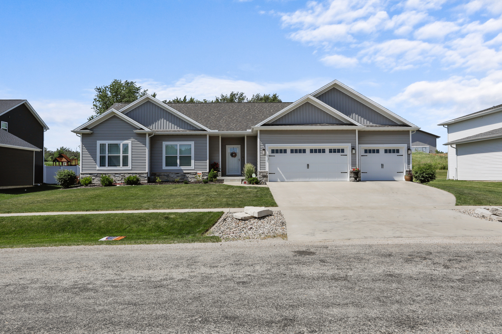 Property Photo:  504 Raef Road  IL 61736 