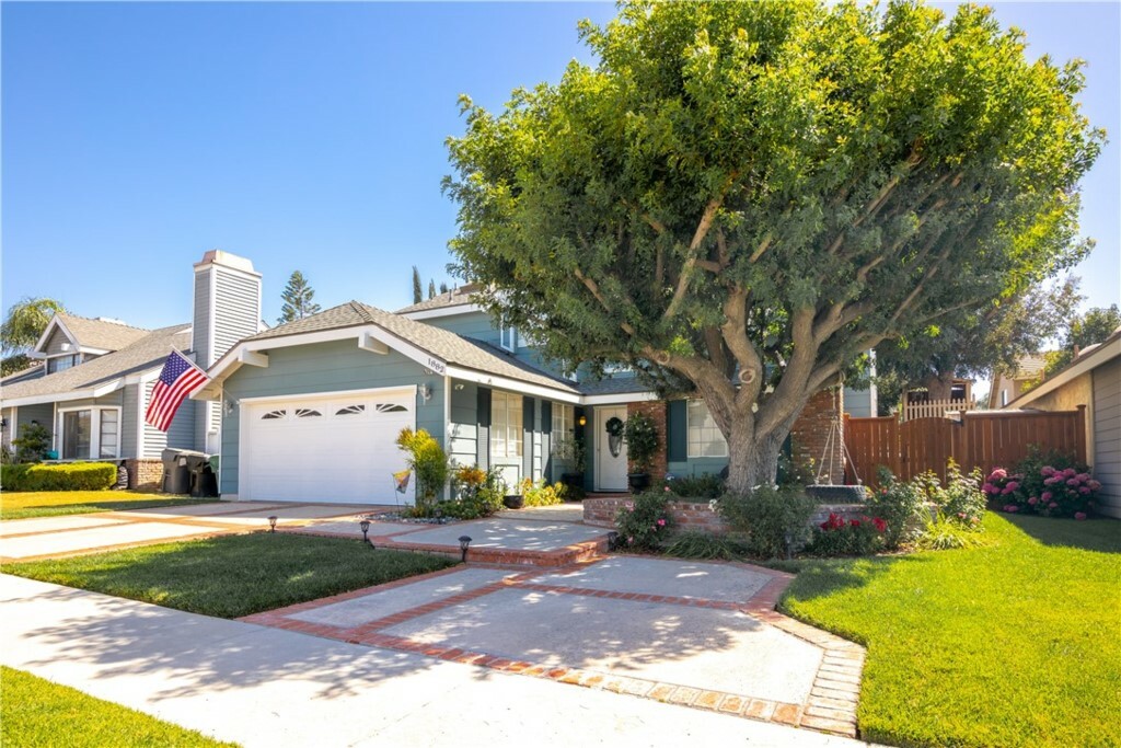 Property Photo:  1882 Kingsford Drive  CA 92878 