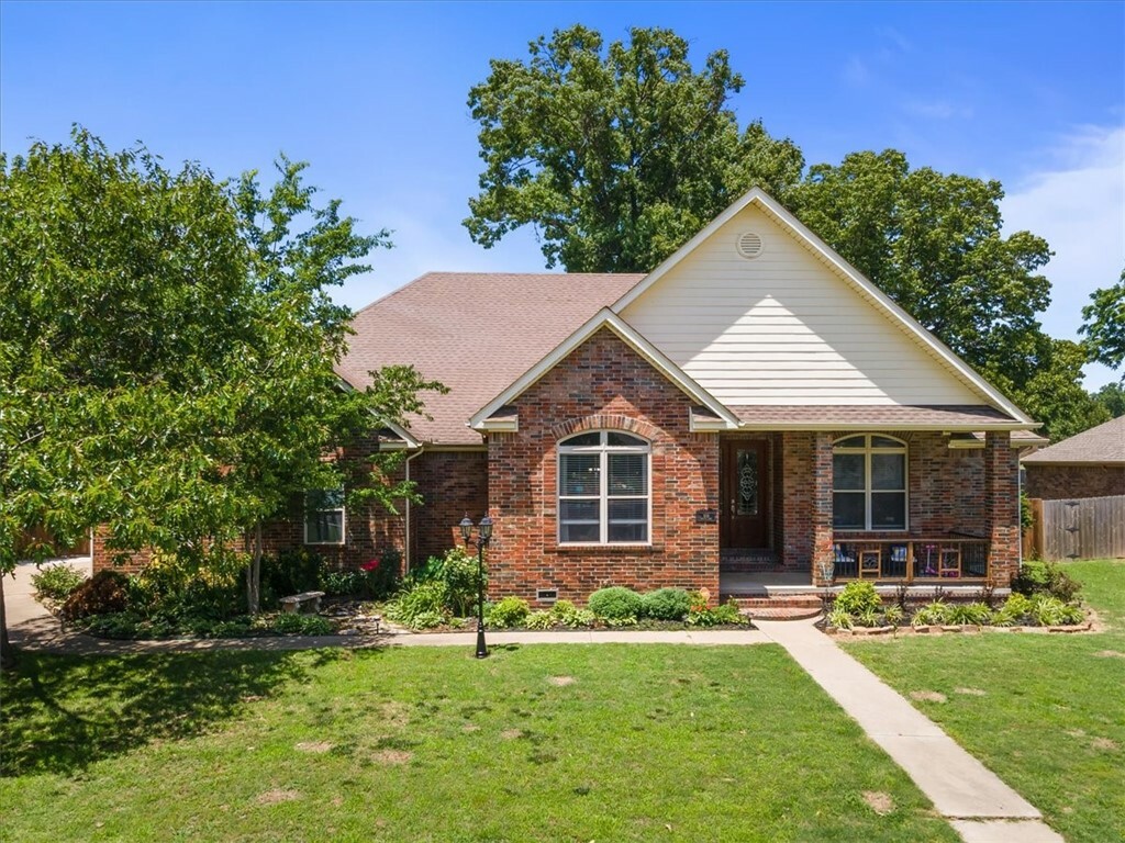 Property Photo:  806 Trisha Lane  AR 72753 