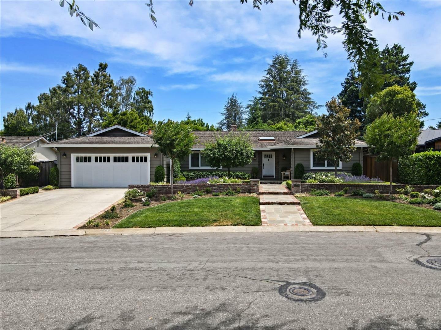 Property Photo:  1362 Montclaire Way  CA 94024 