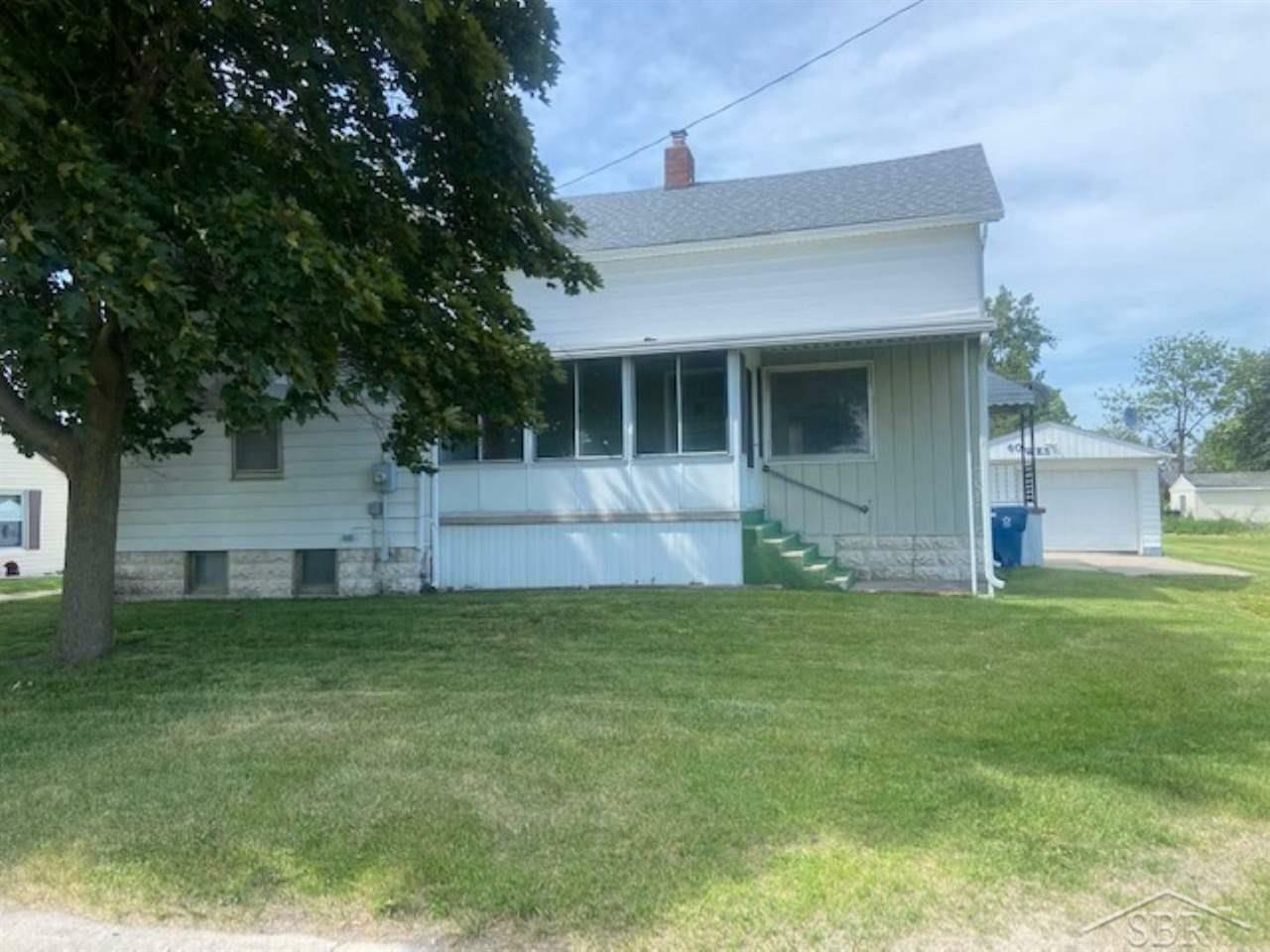 Property Photo:  60 W Munger Rd  MI 48747 