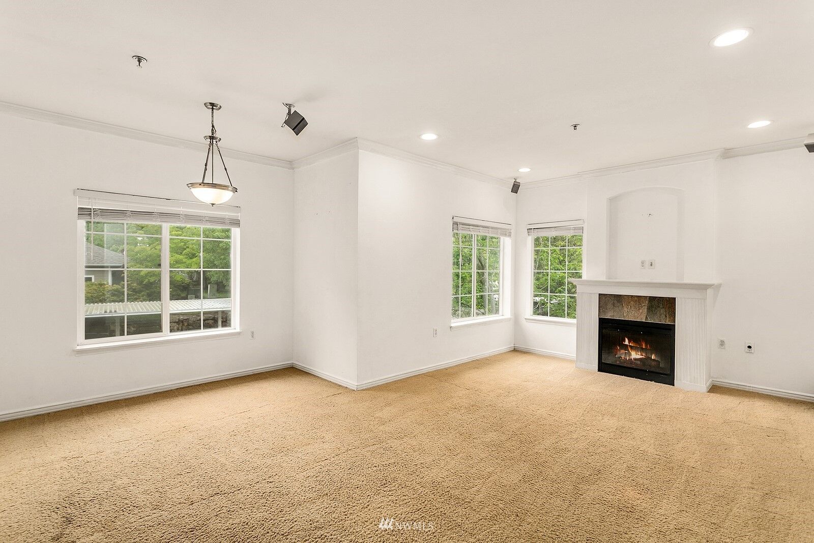 Property Photo:  801 Rainier Avenue N A301  WA 98057 