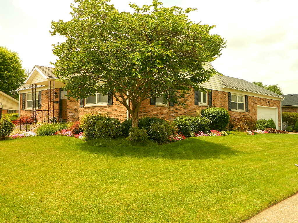 4267 Camelot Drive  Springfield OH 45503 photo