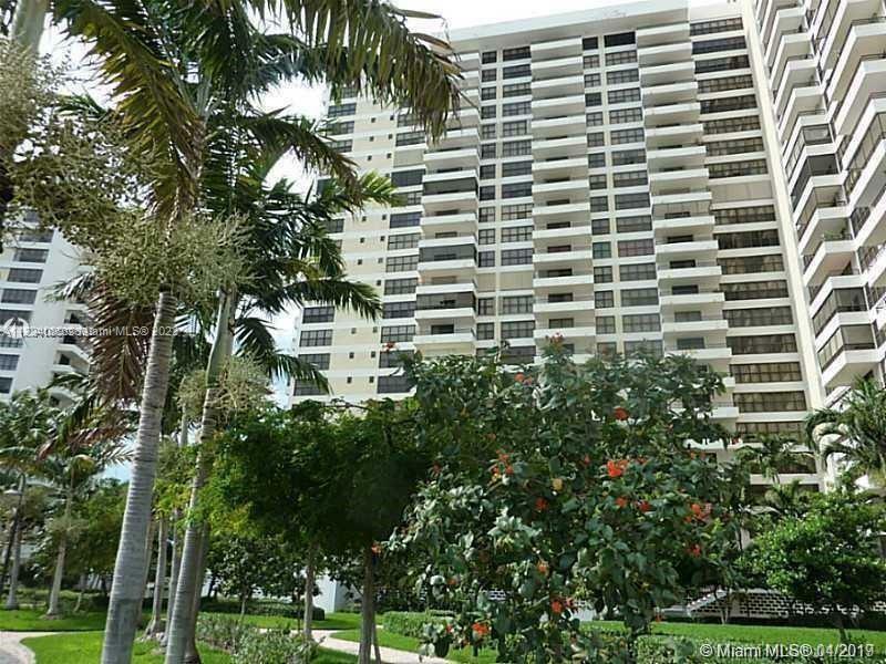 Property Photo:  2500 E Parkview Dr 1801  FL 33009 