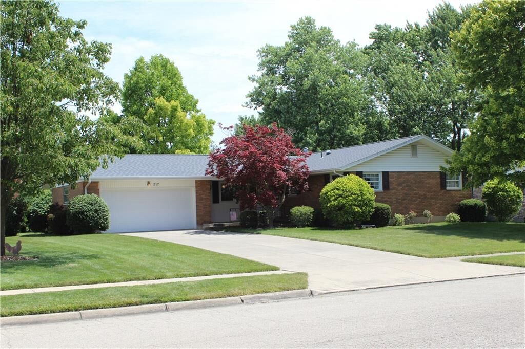 Property Photo: 317 Reichard Drive OH 45377