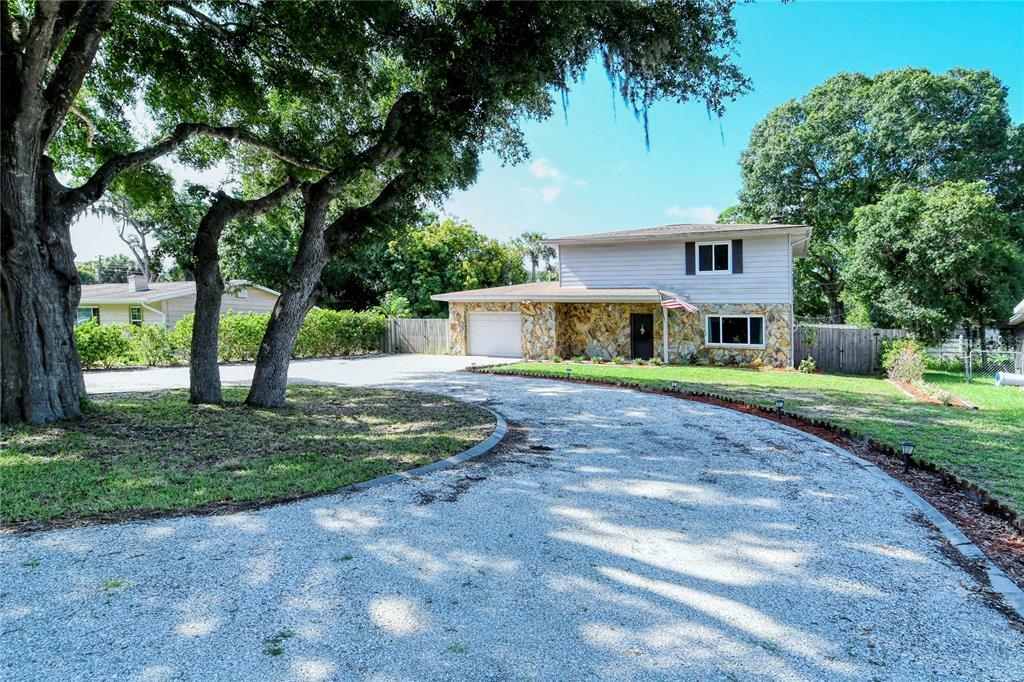 Property Photo:  2938 Williamsburg Street  FL 34231 