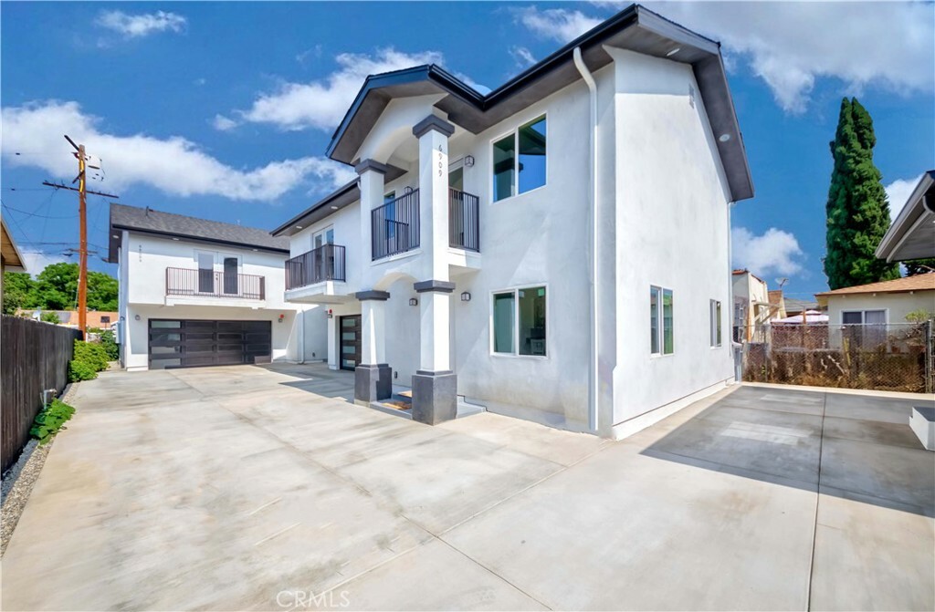 Property Photo:  6907 Adamson Avenue  CA 90201 