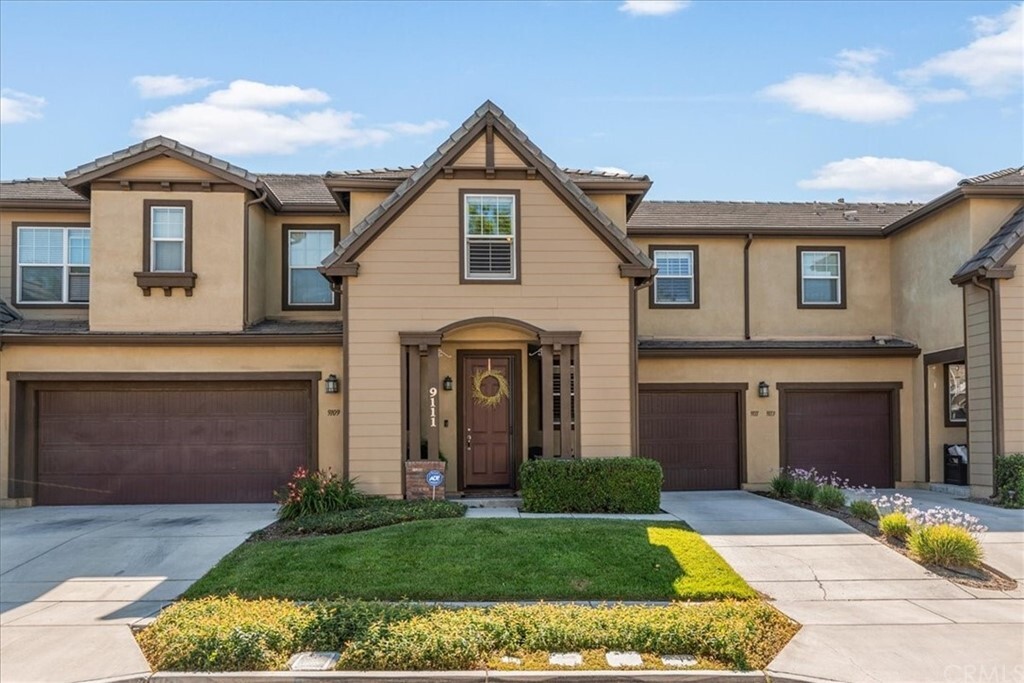 Property Photo:  9111 Arbol Del Rosal Way 178  CA 93422 