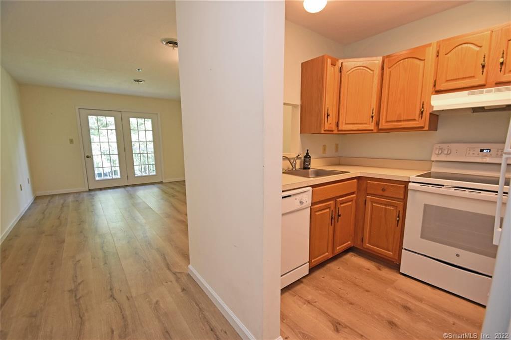 Property Photo:  625 Palisado Avenue 214  CT 06095 