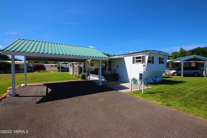 3601 Castlevale Rd 8  Yakima WA 98902 photo