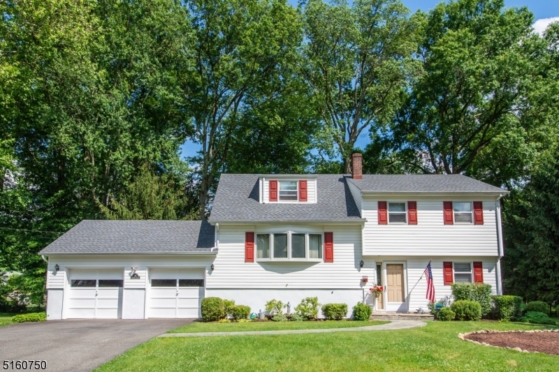 Property Photo:  10 Piermont Pl  NJ 07006 