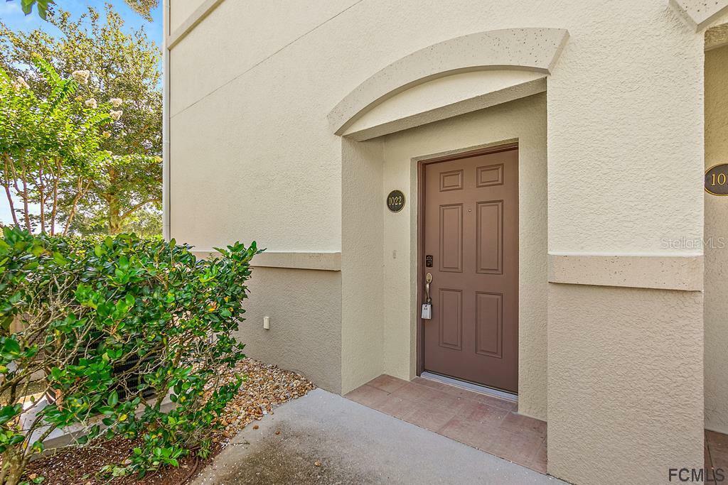 Property Photo: 190 Riverview Bend 1022 FL 32137