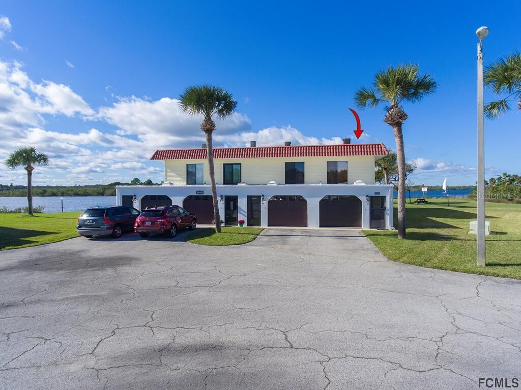 Property Photo:  61 Ocean Palm Villas S 61  FL 32136 